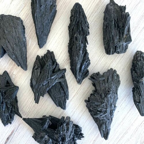 Black Kyanite Blades Yatzuri Store