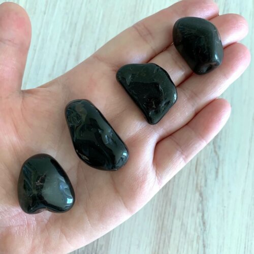 Black Onyx Tumbled Stone Yatzuri Shop