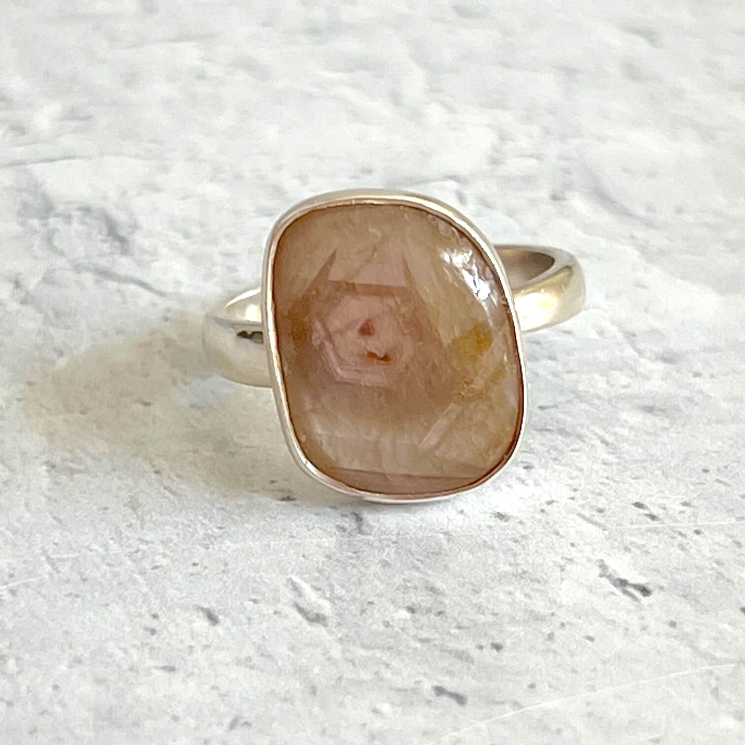 Golden Sapphire Ring - No. 56 - Yatzuri Shop