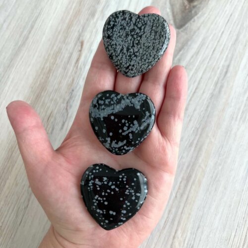 Snowflake Obsidian Heart - No. 174 - Yatzuri Shop