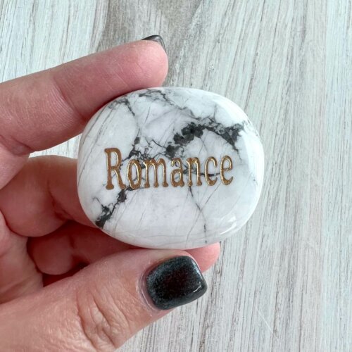 White Howlite Romance Stone - No. 143 - Yatzuri Shop